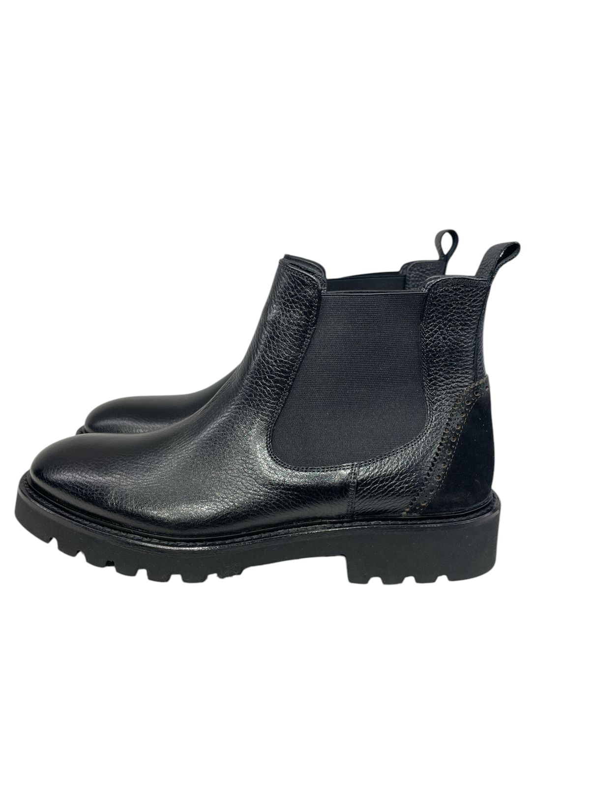 Pedro, Lug Sole Black Boot