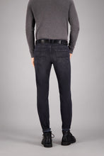 Load image into Gallery viewer, Gardeur , Grey Bennet Jeans
