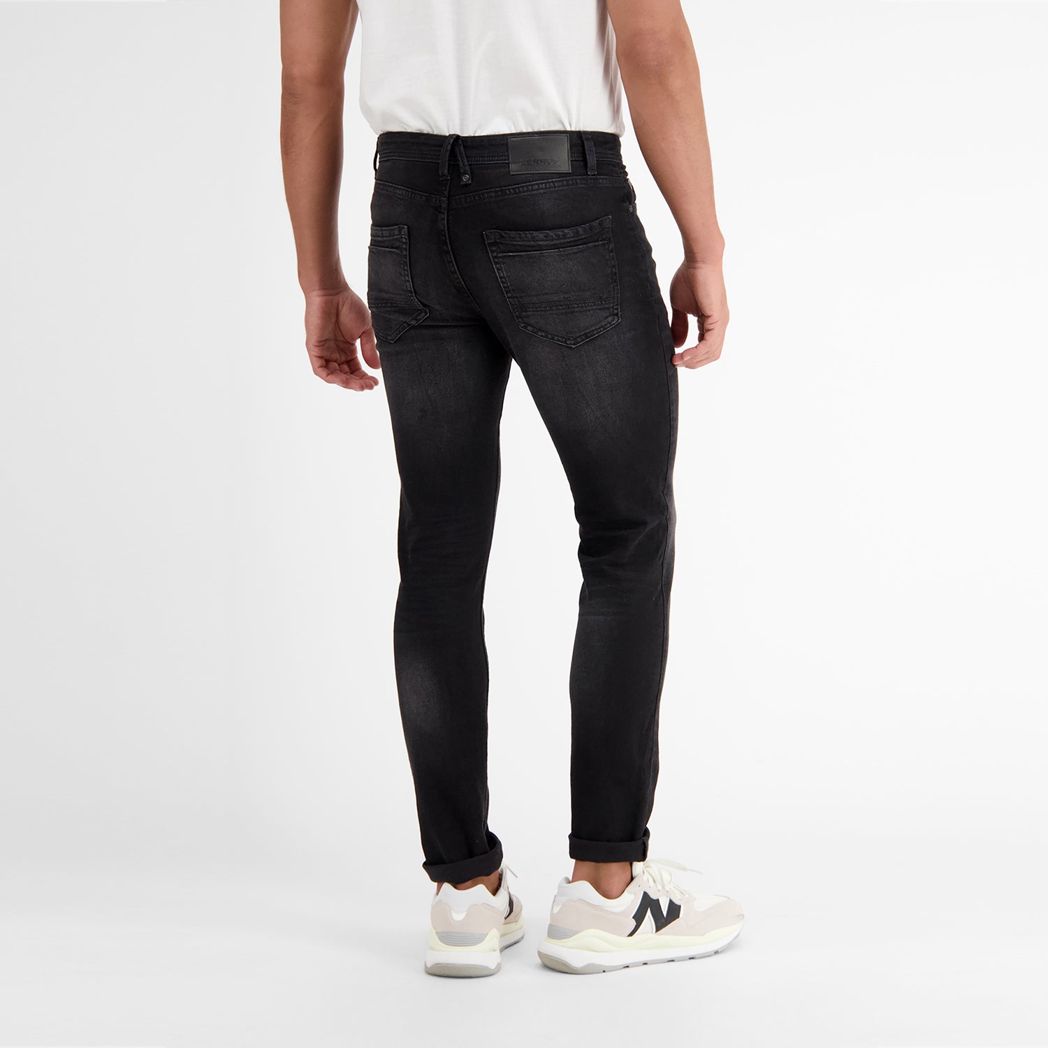 Lerros,5-Pocket-Denim In Used-Look, RELAXED FIT, black