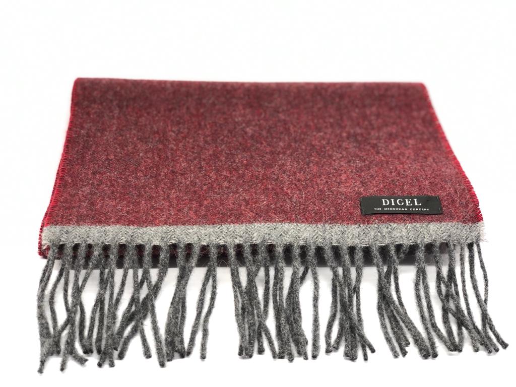 Digel, Dark Red Scarf